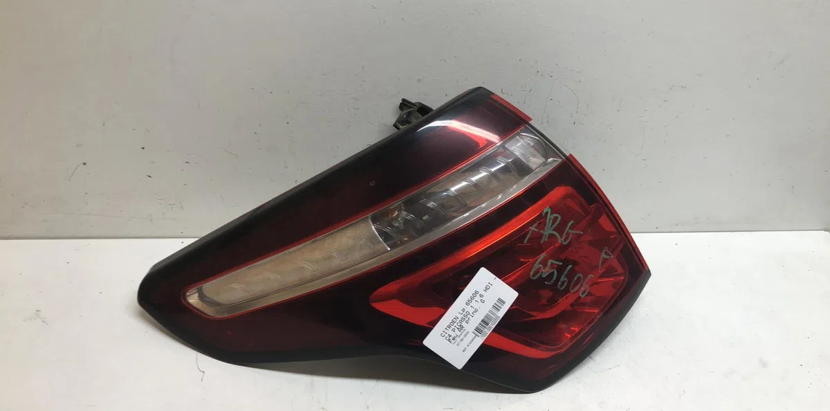 Feu arrière gauche CITROEN C4 PICASSO 1 occasion
