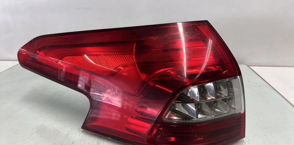 Feu arrière gauche CITROEN C5 2 BREAK occasion
