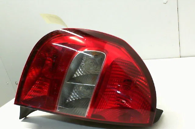 Feu arrière gauche CITROEN C5 I  2.0i 16v occasion