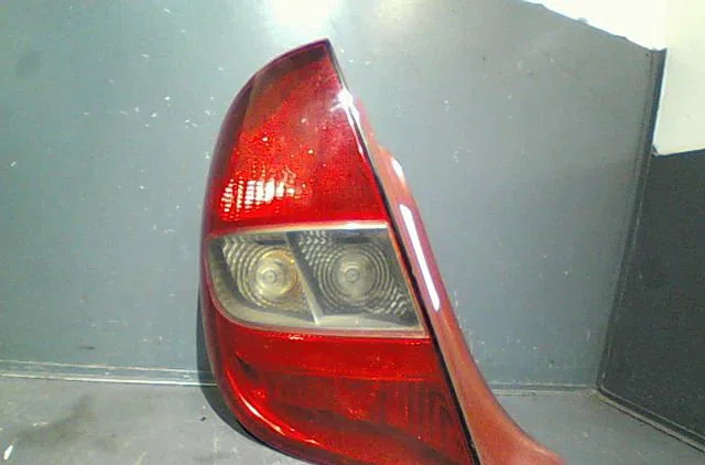 Feu arrière gauche Citroën C5 I (DC_) 2.0 hdi (dcrhzb, dcrhze) (2001-2004) 5 portes occasion