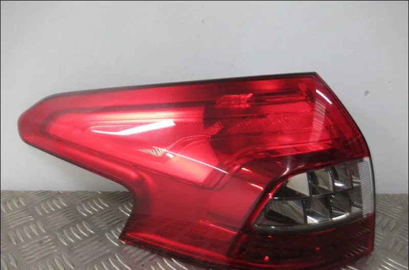 Feu arrière gauche Citroen C5 III Break (RW_) 1.6 hdi 115 (2012) occasion