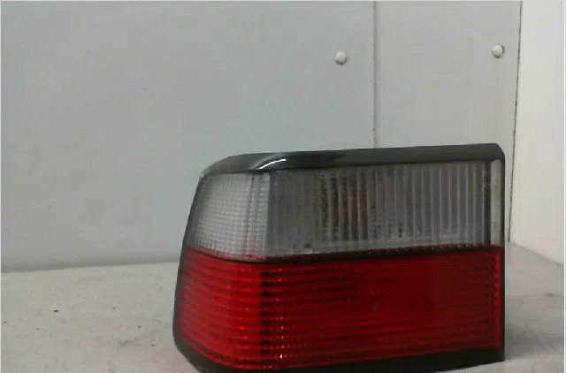 Feu arrière gauche CITROEN XANTIA occasion