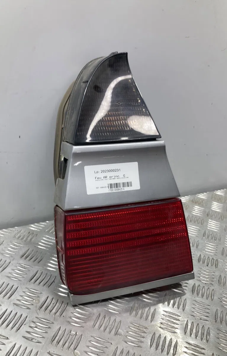 Feu arrière gauche CITROEN XM PHASE 2 occasion