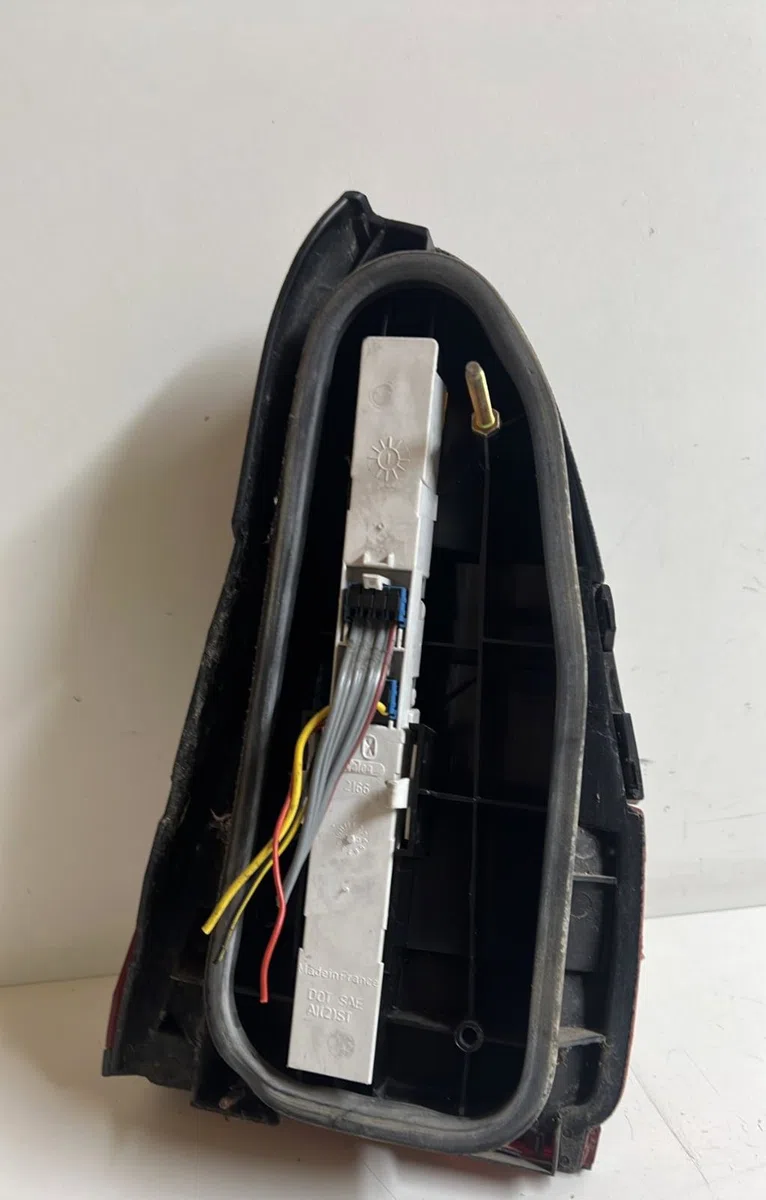Feu arrière gauche Citroen XM (Y4) 2.0 i 16v (1994-2000) occasion