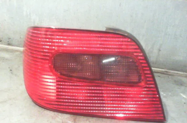 Feu arrière gauche CITROEN XSARA 2001 occasion