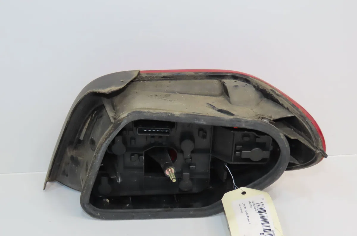 Feu arrière gauche Citroen XSARA Coupé (N0) 1.6 16v (2000-2005) occasion