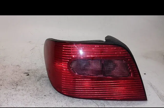 Feu arrière gauche Citroën XSARA (N1) 2.0 hdi 90 (1999-2005) occasion