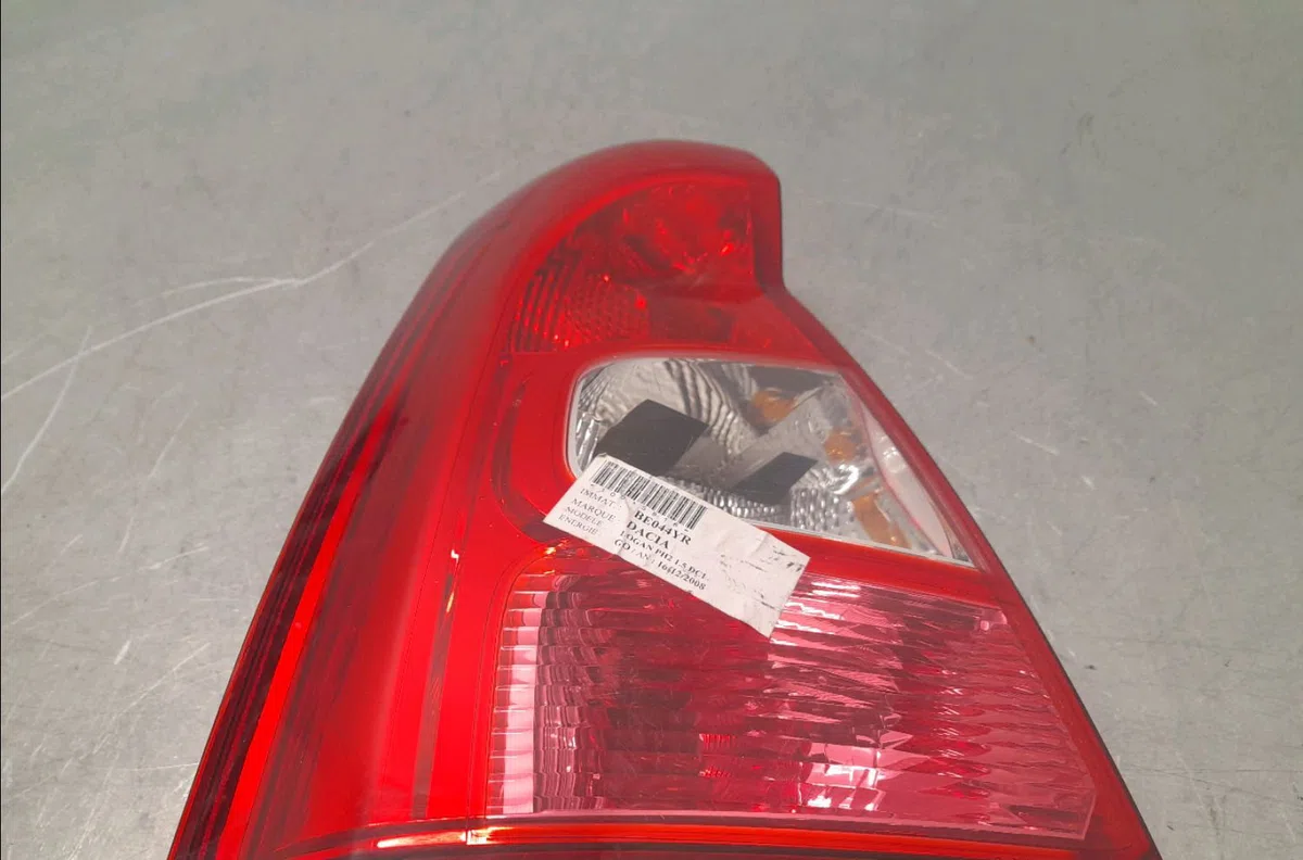 Feu arrière gauche Dacia LOGAN (LS_) 1.5 dci (ls0k) (2006-2012) occasion