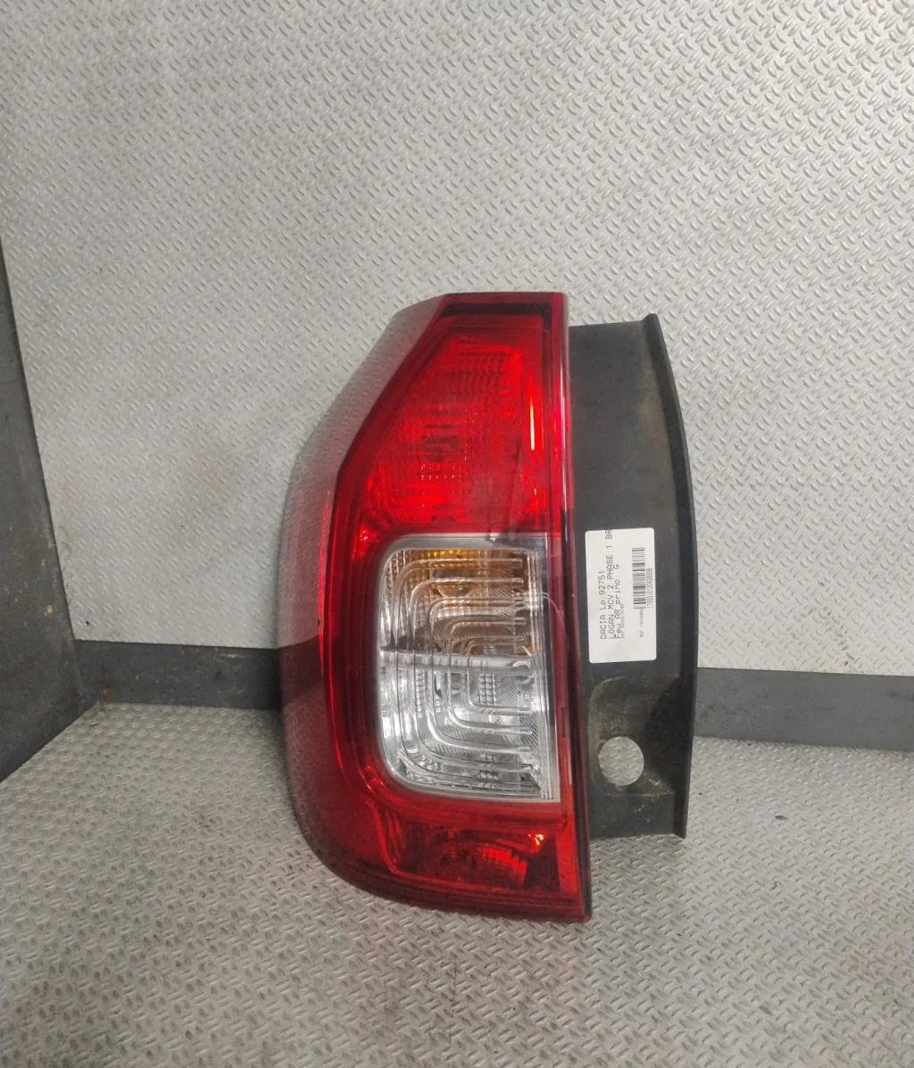 Feu arrière gauche Dacia LOGAN MCV II 1.5 dci (2013) occasion