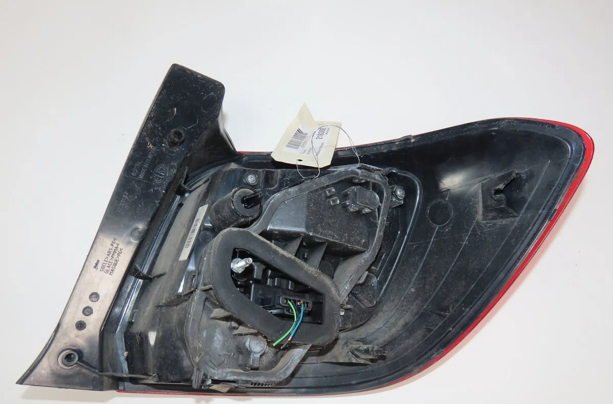 Feu arrière gauche Dacia SANDERO II 1.5 dci 75 - blue dci 75 (b8jw, b8m4, b8ah, b8m7, b8m6) (2012) occasion