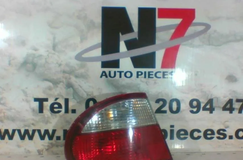 Feu arrière gauche DAEWOO LANOS occasion