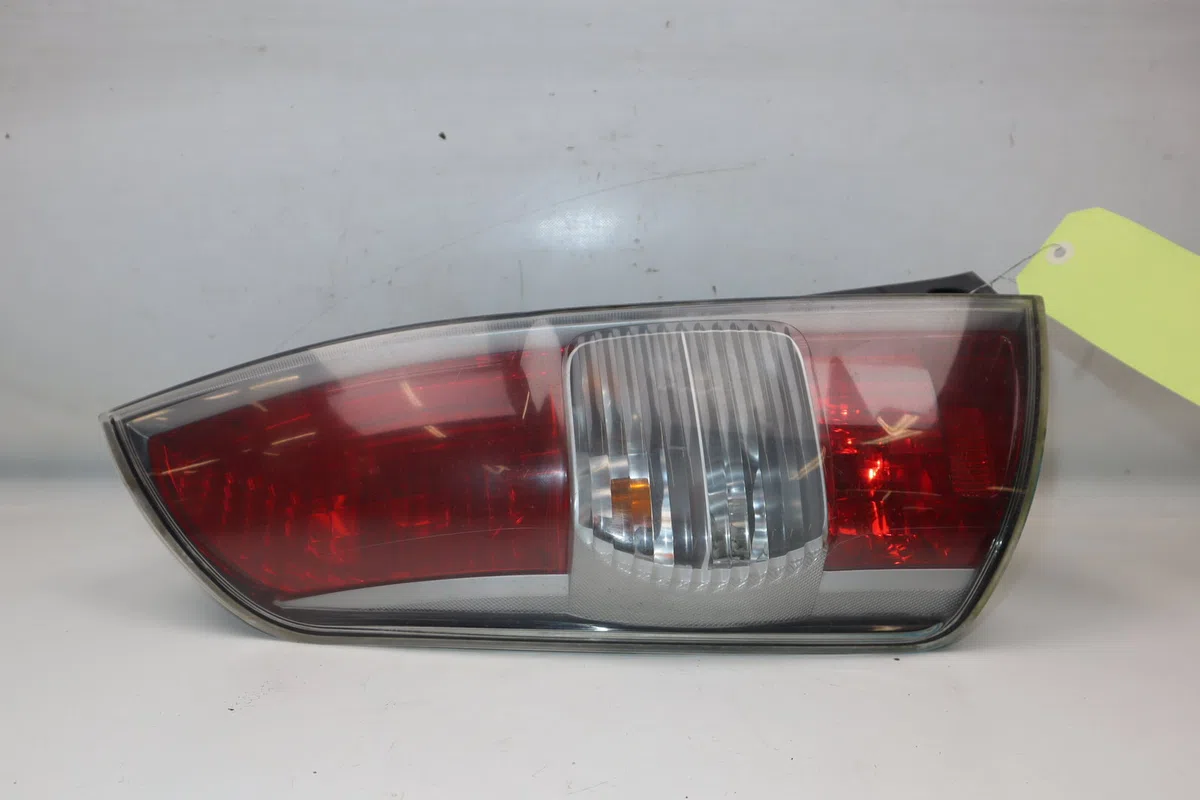 Feu arrière gauche Daihatsu SIRION (M3_) 1.0 (2005-2013) occasion
