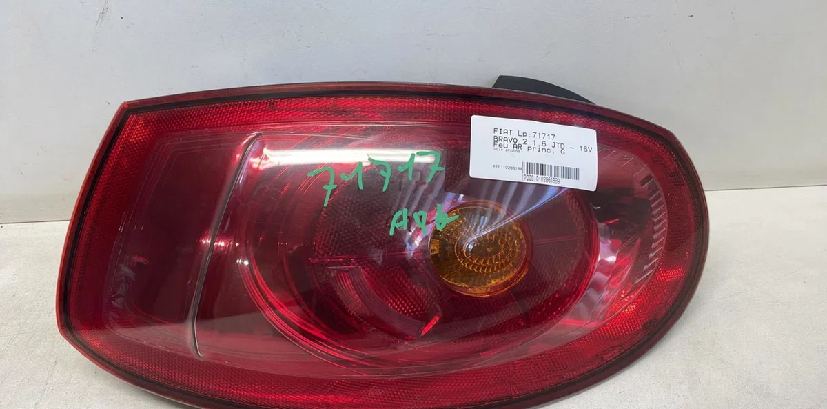Feu arrière gauche Fiat BRAVO II (198_) 1.6 d multijet (198axh1b) (2007-2014) 5 portes occasion