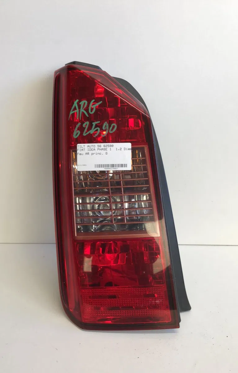 Feu arrière gauche Fiat IDEA (350_) 1.3 d multijet (2004) occasion