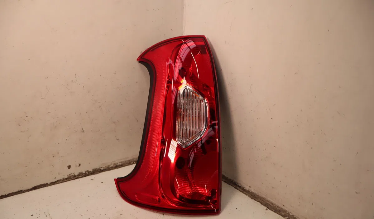 Feu arrière gauche Fiat PANDA (312_, 319_) 1.2 (312pxa1a) (2012) occasion