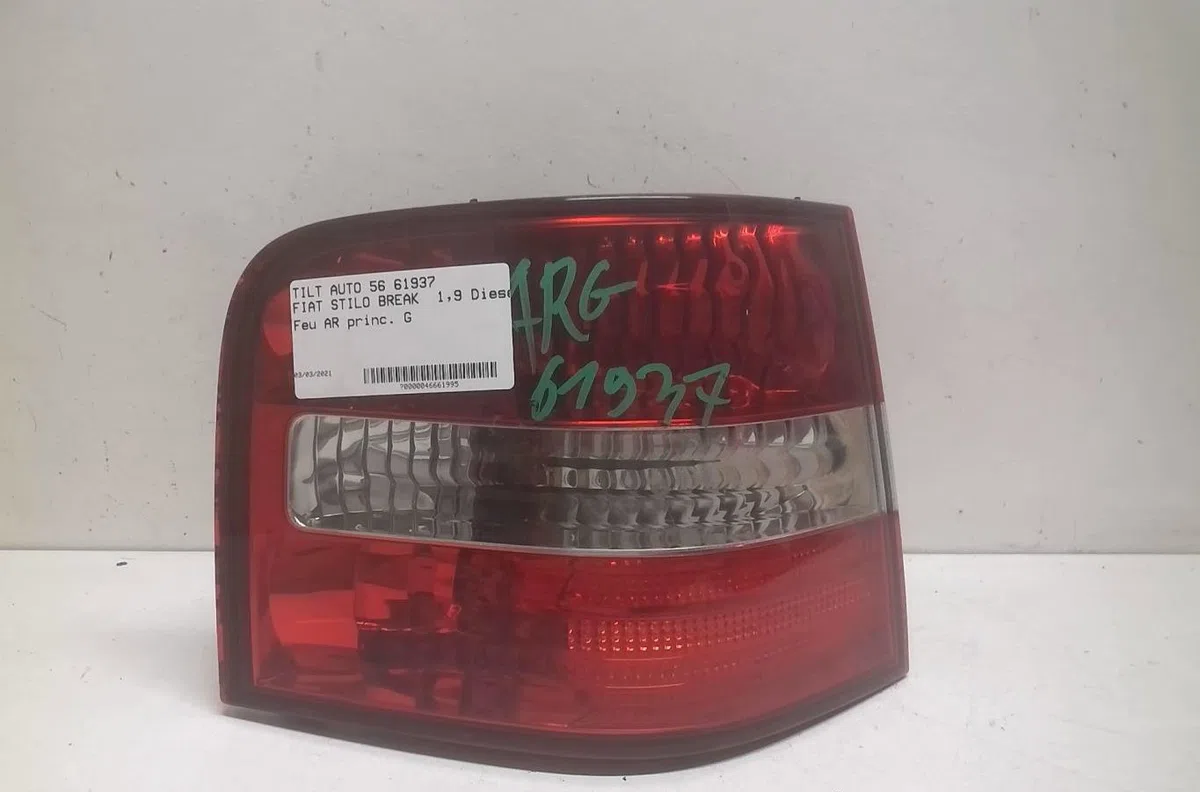 Feu arrière gauche Fiat STILO Multi Wagon (192_) 1.9 jtd (2003-2008) occasion
