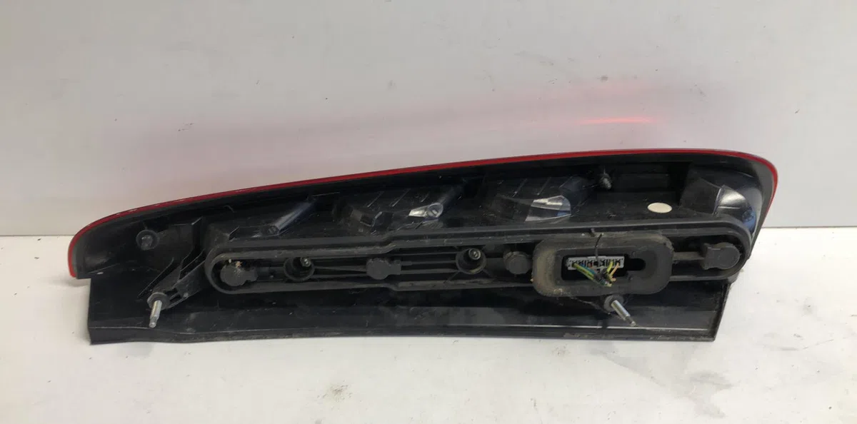 Feu arrière gauche Ford C-MAX (DM2) 1.6 tdci (2007-2010) occasion
