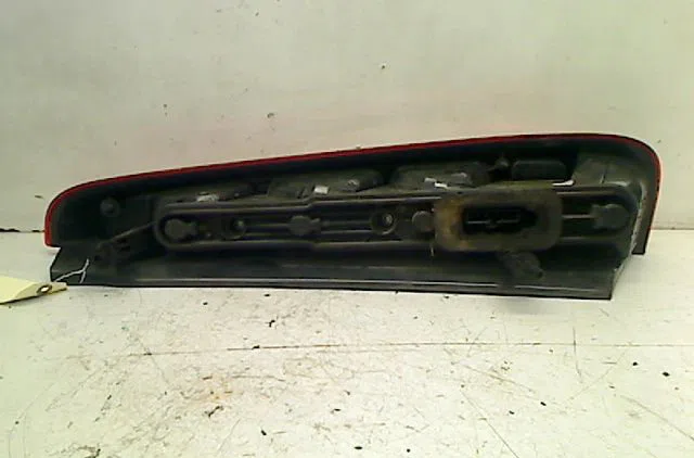 Feu arrière gauche Ford C-MAX (DM2) 2.0 tdci (2007-2010) occasion