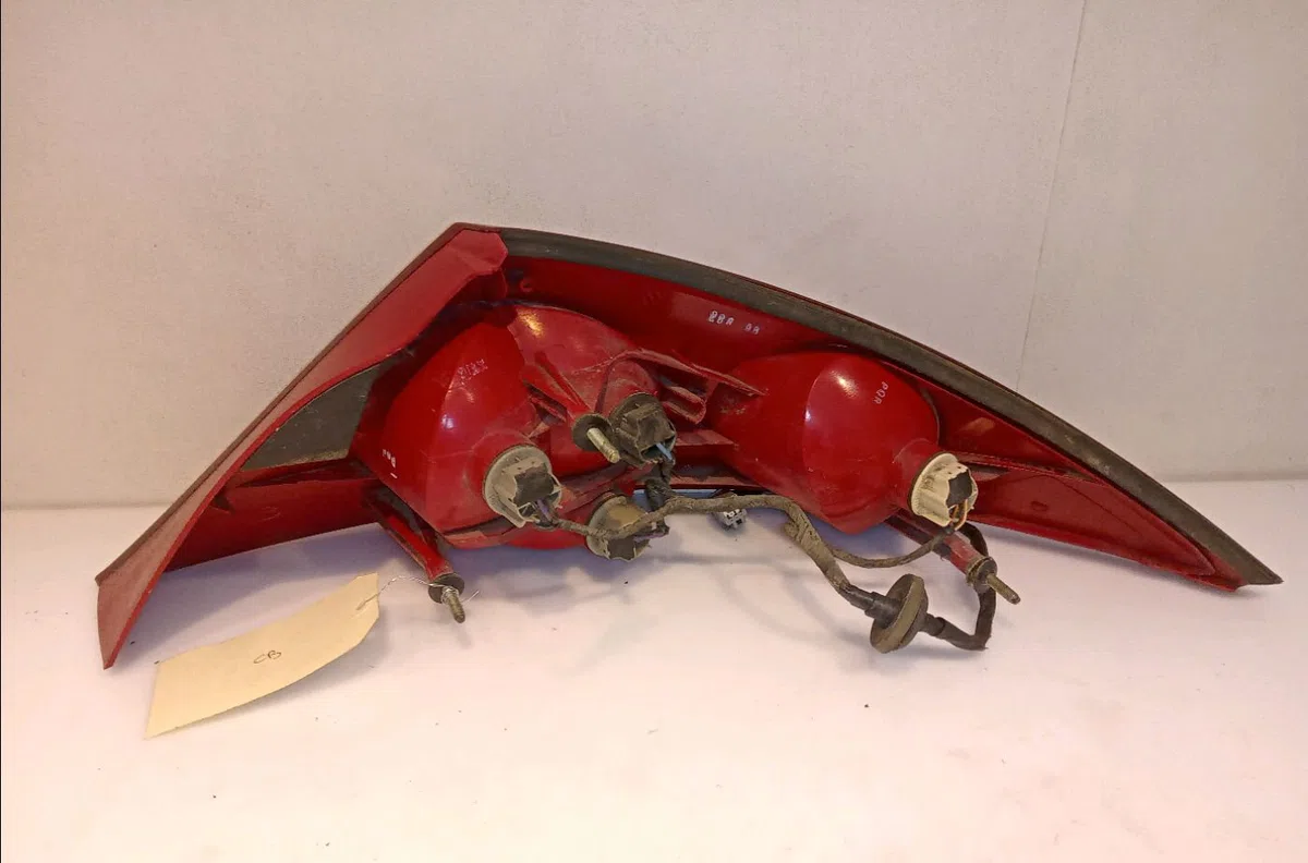 Feu arrière gauche Ford COUGAR (EC_) 2.5 v6 24v (1998-2001) occasion