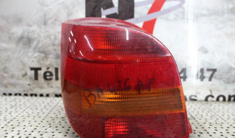 Feu arrière gauche FORD FIESTA 3 PHASE 2 occasion