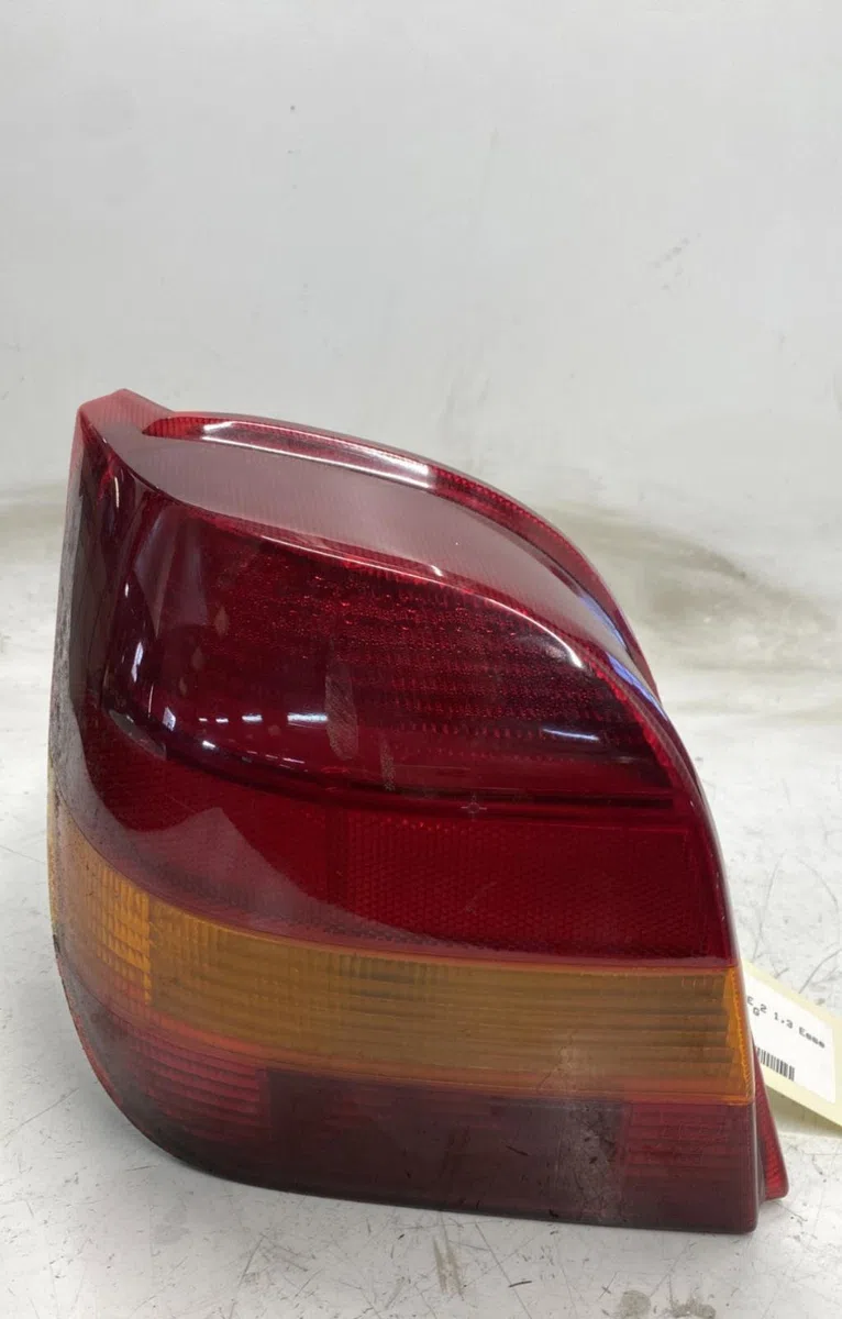 Feu arrière gauche Ford FIESTA III (GFJ) 1.3 cat (1991-1997) occasion