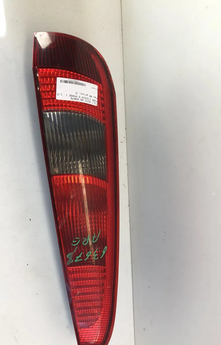 Feu arrière gauche Ford FIESTA V (JH_, JD_) 1.3 (2001-2008) 3 portes occasion