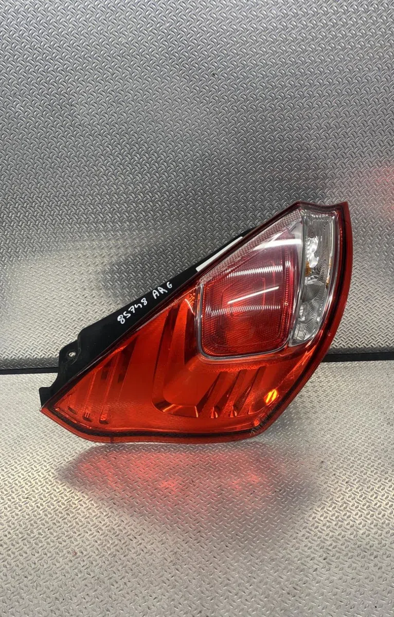 Feu arrière gauche Ford FIESTA VI (CB1, CCN) 1.0 (2013-2017) occasion