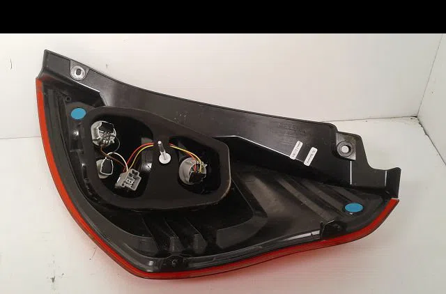 Feu arrière gauche Ford FIESTA VI (CB1, CCN) 1.0 sport (2014-2017) occasion