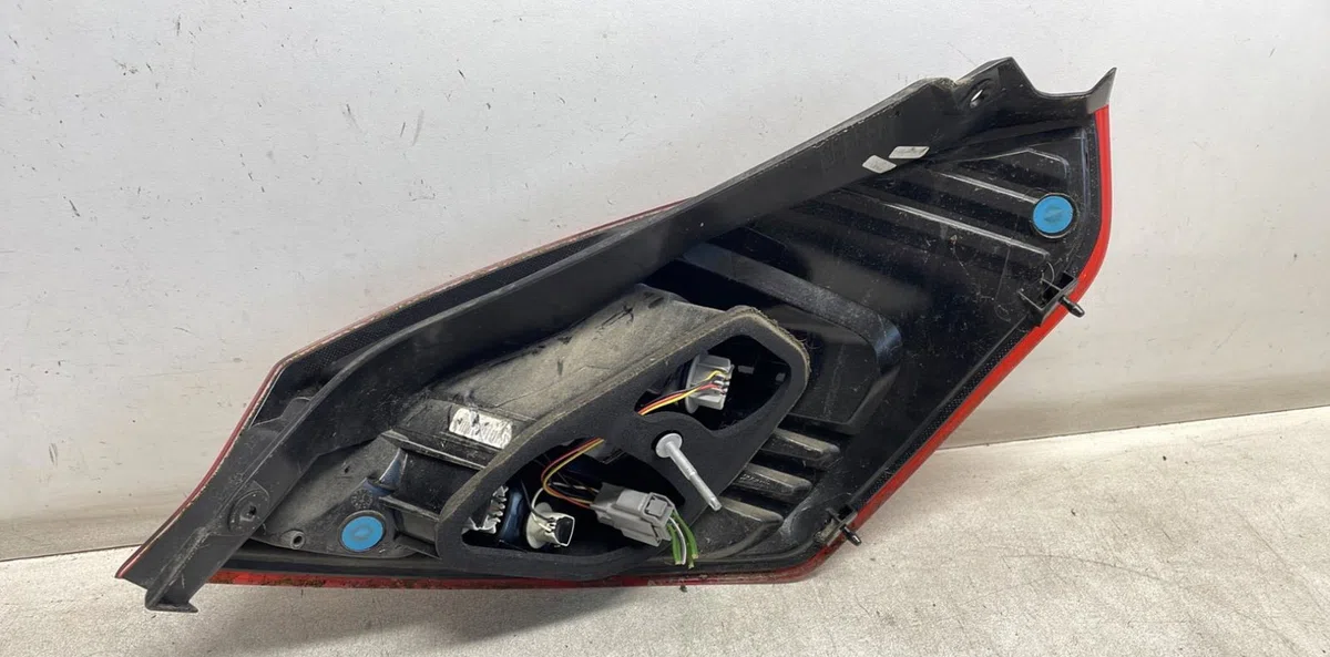 Feu arrière gauche Ford FIESTA VI (CB1, CCN) 1.25 (2008-2017) occasion