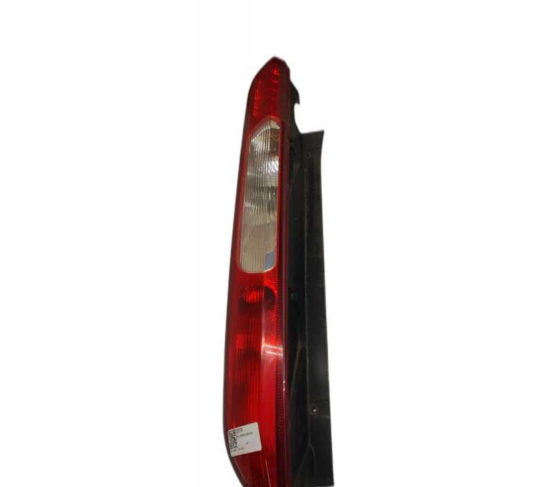 FEU ARRIERE GAUCHE FORD FOCUS 1420451
