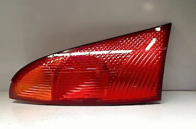 Feu arrière gauche FORD FOCUS I  1.8 TDCI 100ch occasion