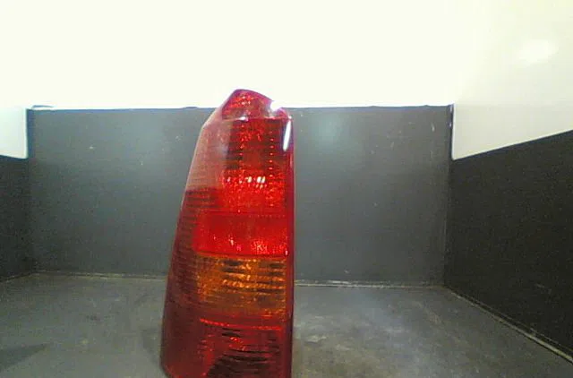 Feu arrière gauche Ford FOCUS I Clipper (DNW) 1.8 tdci (2001-2004) occasion