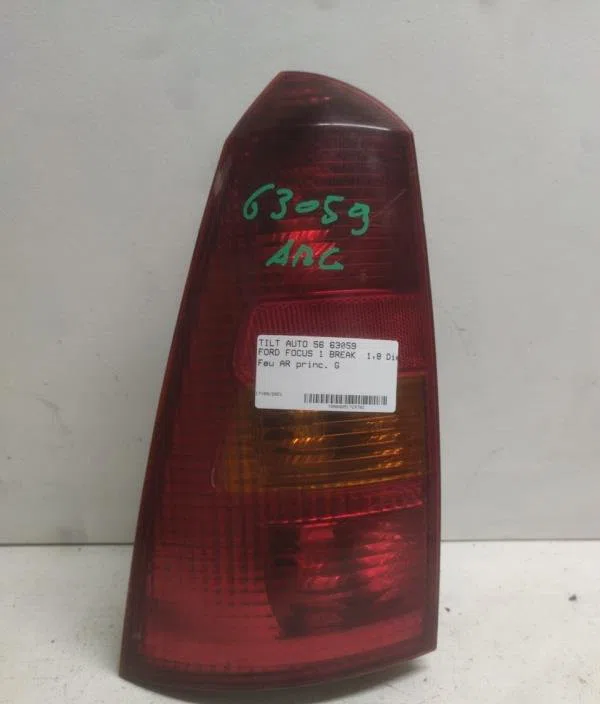 Feu arrière gauche Ford FOCUS I Clipper (DNW) 1.8 turbo di - tddi (1999-2004) occasion