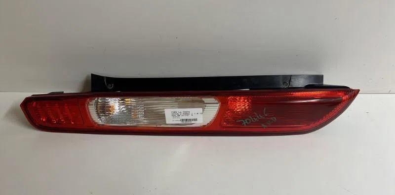 Feu arrière gauche Ford FOCUS II (DA_, HCP, DP) 1.8 tdci (2005-2012) occasion
