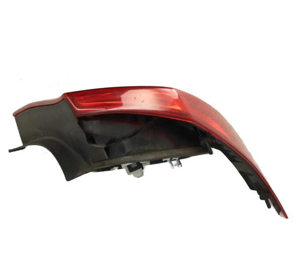 Feu arrière gauche Ford FOCUS II (DA_, HCP, DP) 2.0 (2004-2012) occasion
