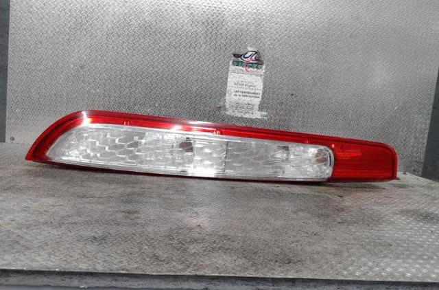 Feu arrière gauche Ford FOCUS II (DA_, HCP, DP) 2.0 tdci (2004-2008) occasion