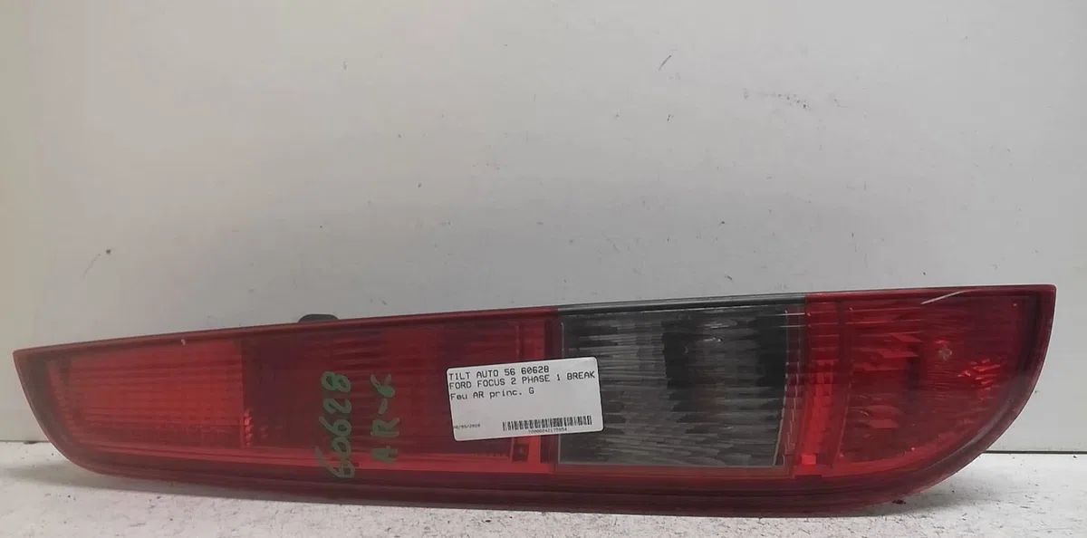 Feu arrière gauche Ford FOCUS II Turnier (DA_, FFS, DS) 1.6 ti (2004-2012) occasion