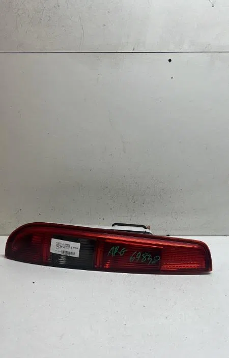 Feu arrière gauche Ford FOCUS II Turnier (DA_, FFS, DS) 1.8 tdci (2004-2012) occasion