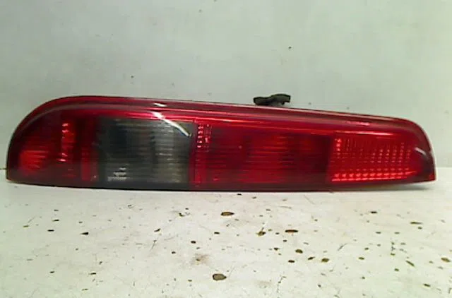 Feu arrière gauche Ford FOCUS II Turnier (DA_, FFS, DS) 2.0 tdci (2004-2008) occasion