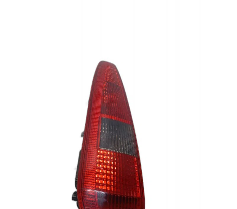 FEU ARRIERE GAUCHE FORD FUSION 1324567