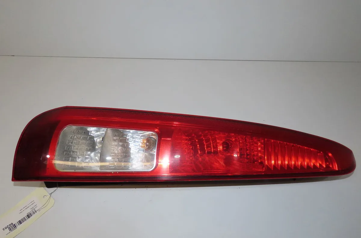 Feu arrière gauche Ford FUSION (JU_) 1.4 tdci (2002-2012) 5 portes occasion