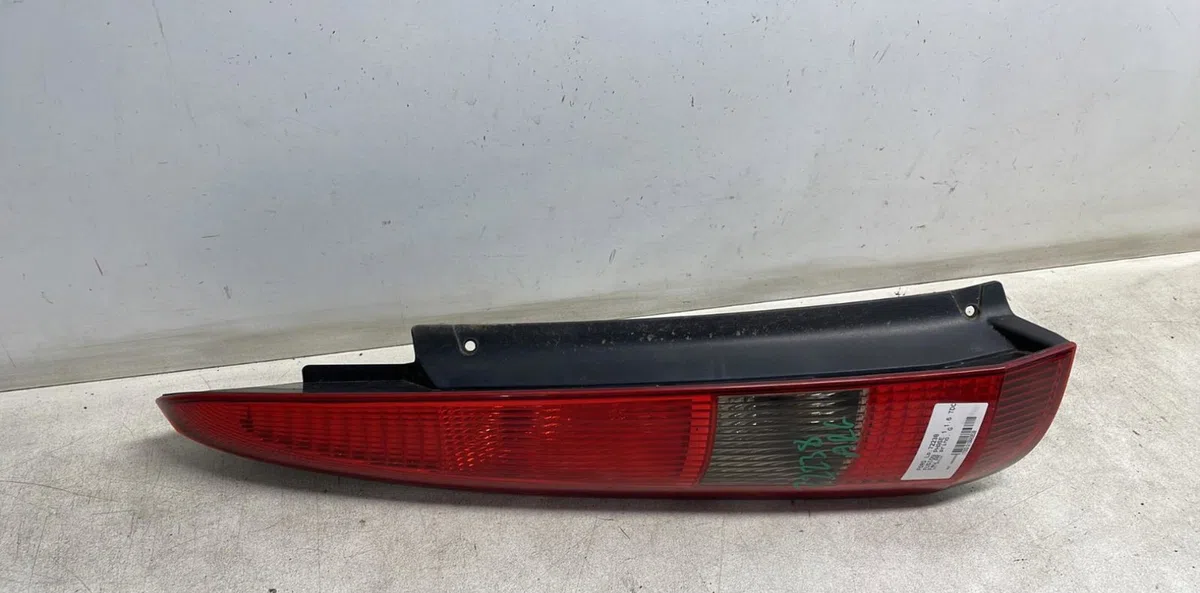 Feu arrière gauche Ford FUSION (JU_) 1.6 tdci (2004-2012) 5 portes occasion
