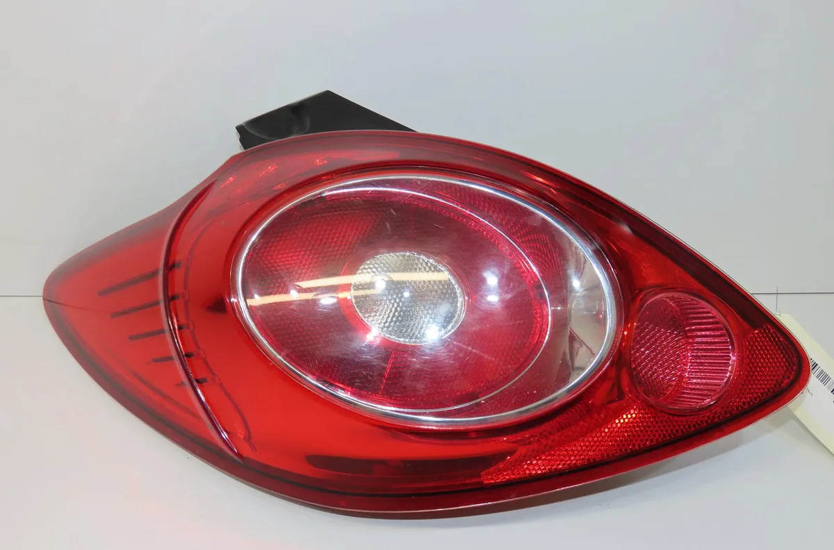 Feu arrière gauche Ford KA (RU8) 1.3 tdci (2008-2016) occasion