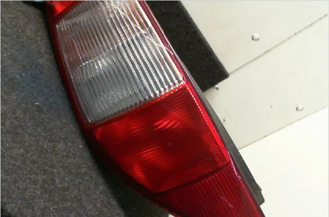 Feu arrière gauche Ford MONDEO III Clipper (BWY) 2.0 16v (2000-2007) occasion