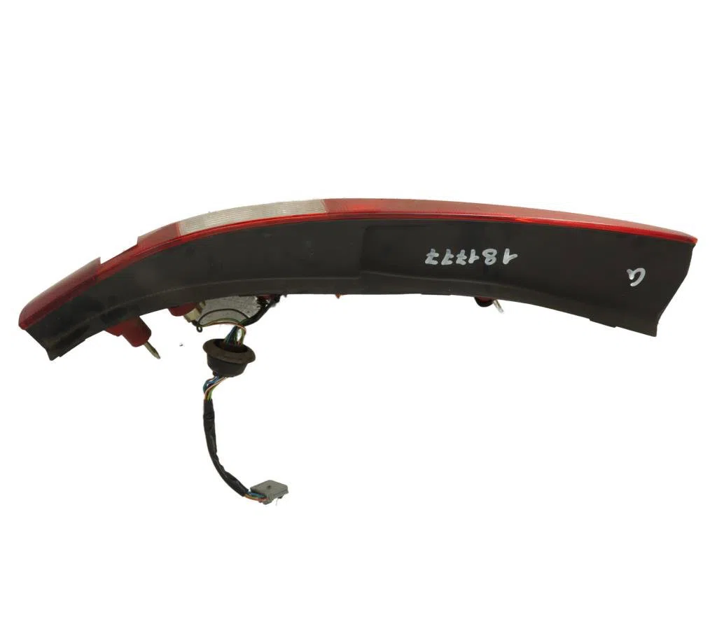 Feu arrière gauche Ford MONDEO III Clipper (BWY) 2.0 16v tddi - tdci (2000-2007) occasion