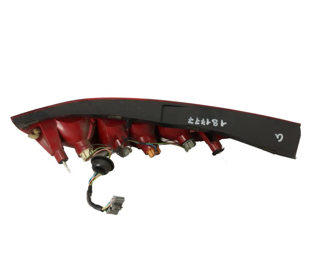 Feu arrière gauche Ford MONDEO III Clipper (BWY) 2.0 16v tddi - tdci (2000-2007) occasion