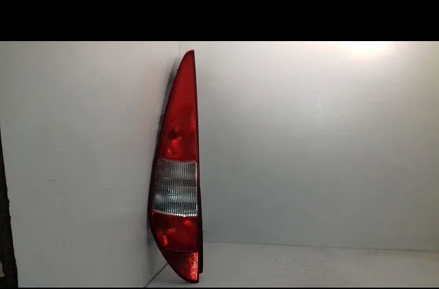 Feu arrière gauche FORD MONDEO occasion