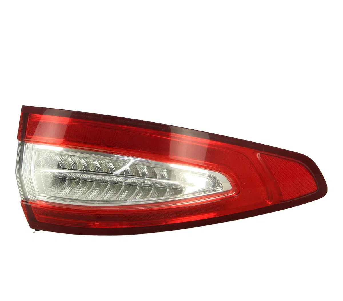 Feu arrière gauche Ford MONDEO V 3-5 portes (CE) 2.0 tdci (2014) occasion