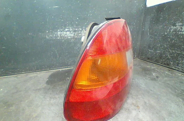 Feu arrière gauche HONDA CIVIC 1996 occasion