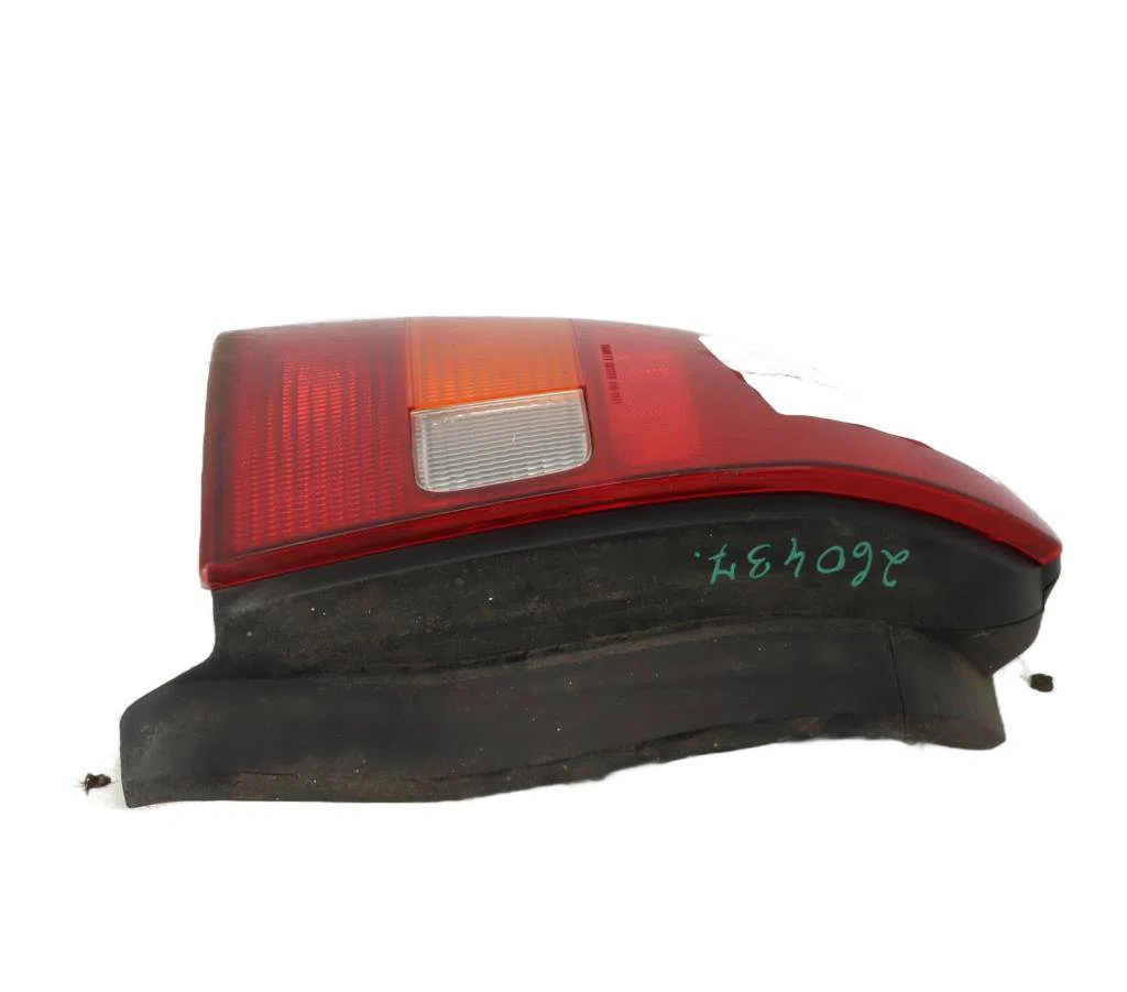 Feu arrière gauche Honda CIVIC VI Hatchback (EJ, EK) 1.4 i s (ej9) (1995-2001) occasion